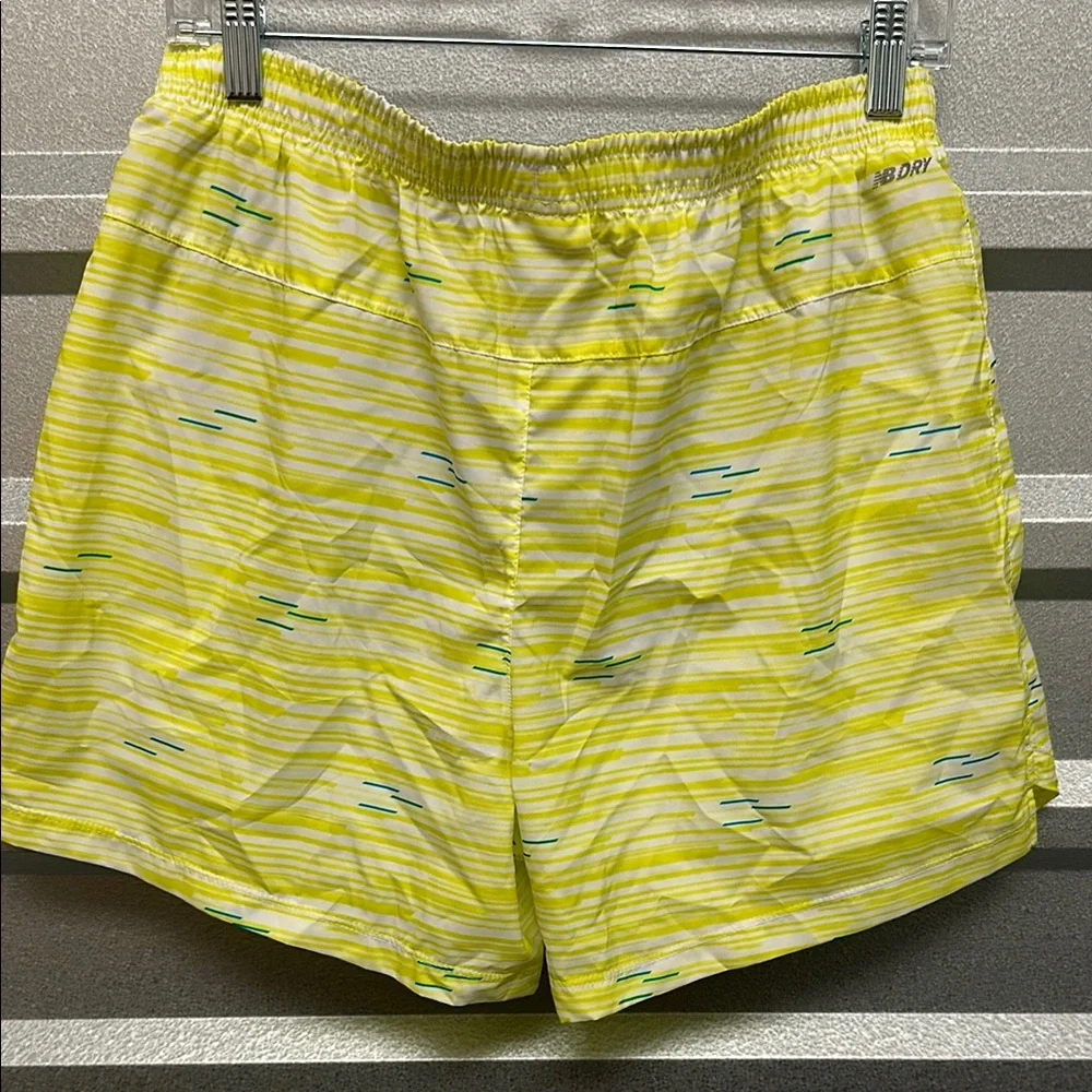New Balance NB DRY Womens‎ Active Short Sz Large NEW YORK RUNNERS 5 IN: LIGHT